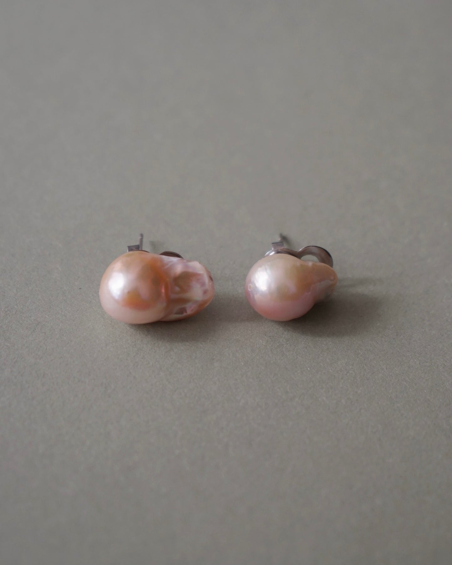 Reyna Baroque Earrings Purple