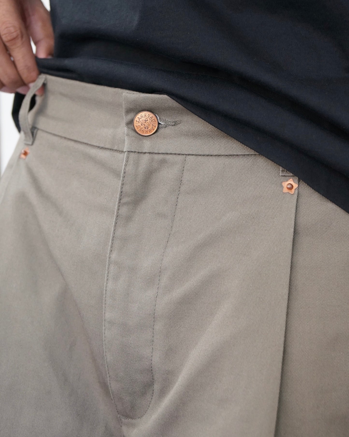 Lyu Short Stone