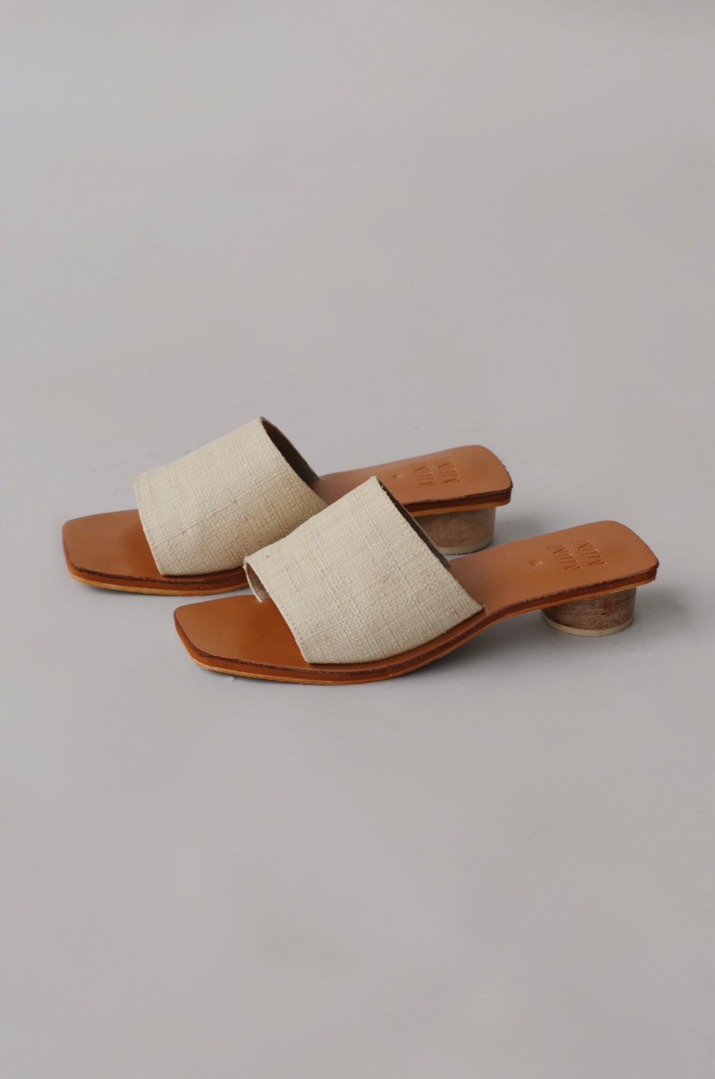 Luna Raffia
