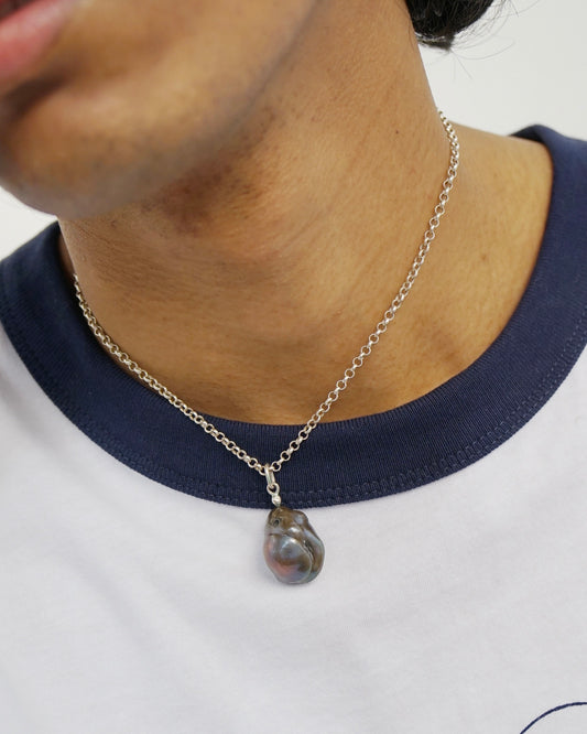Baroque Pearl Black Pearl Charm