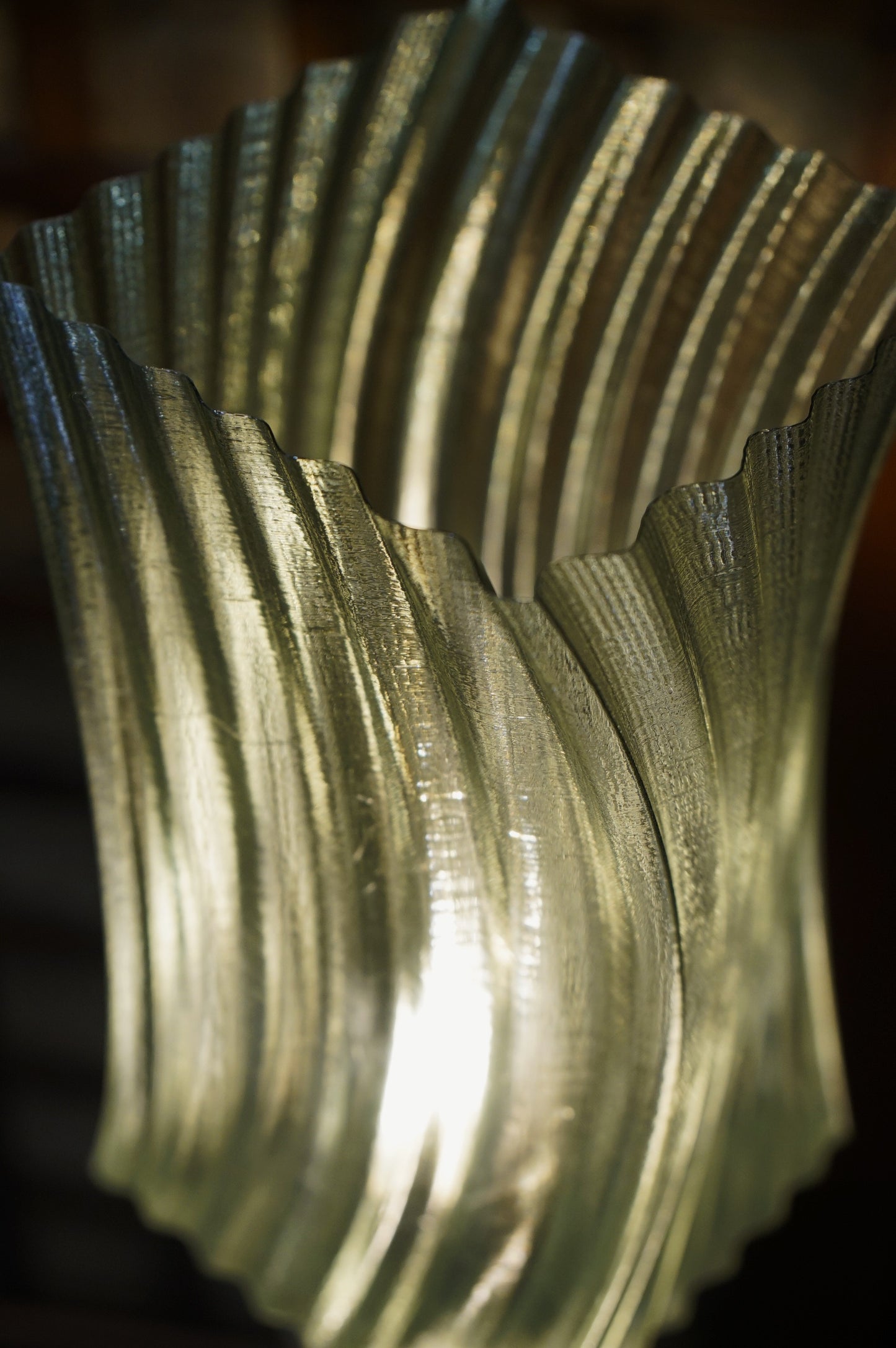 Warped Table Lamp Green Glow