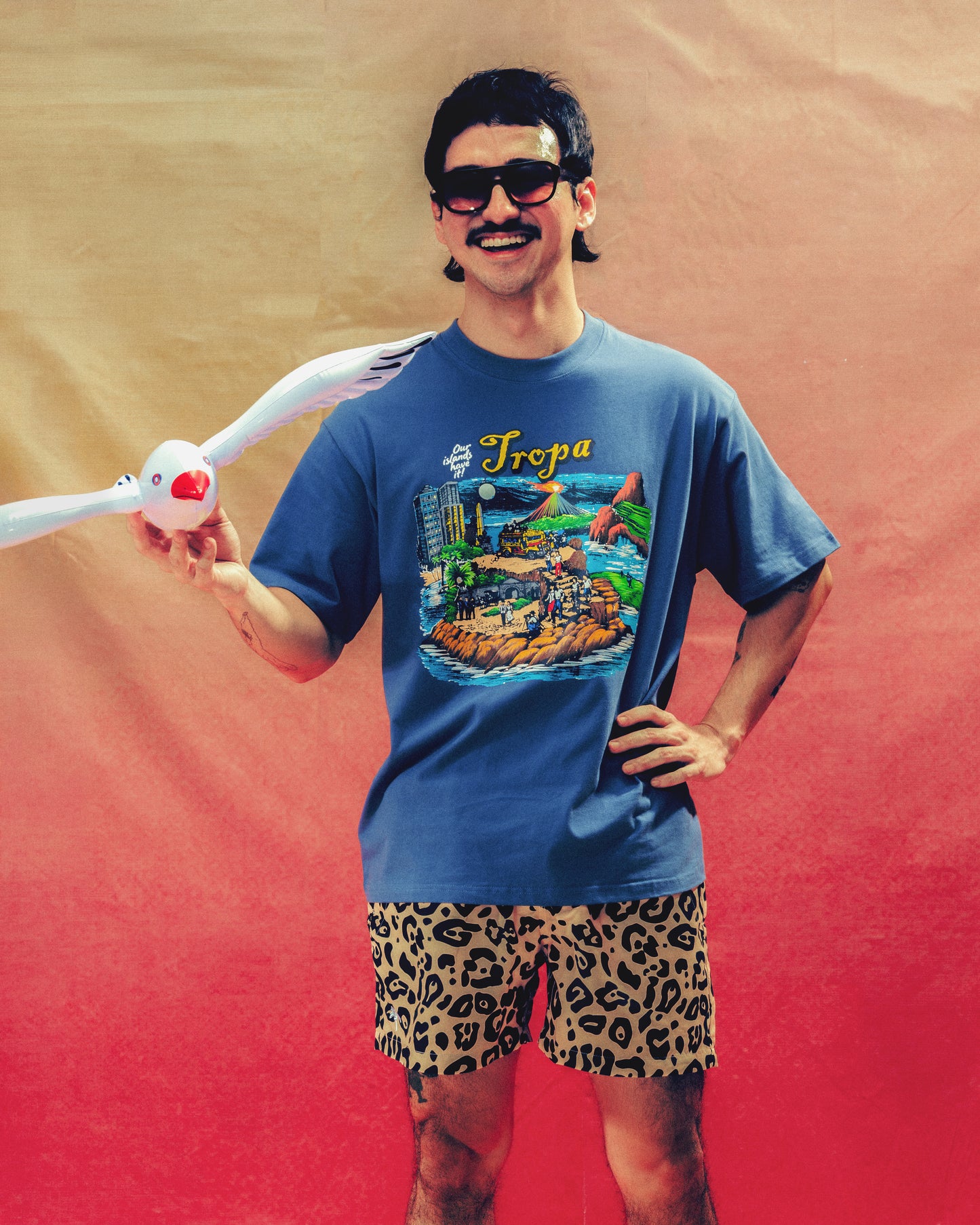 Souvenir Tee Blue
