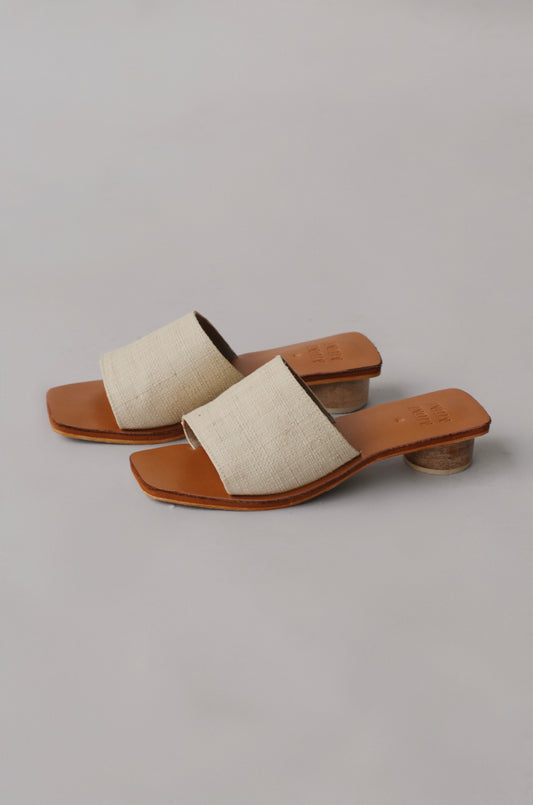 Luna Raffia
